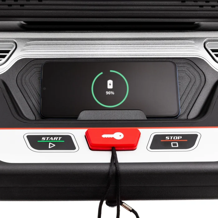 Bluetooth and fitness app connectivity features on Sole Fitness TT8 Treadmill console
