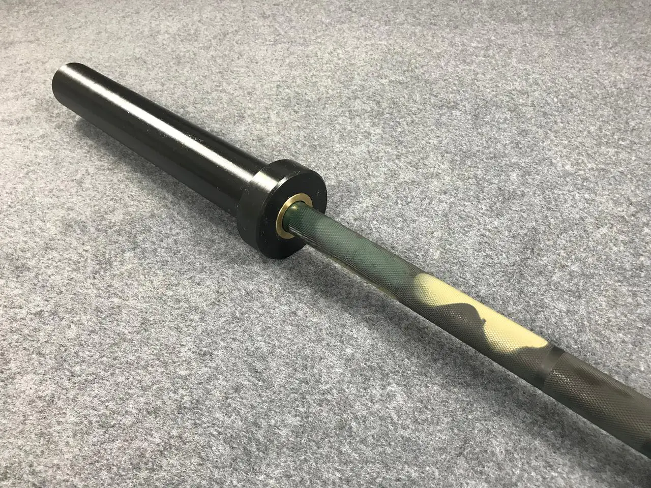 CAMO CERAKOTE BARBELL 20KG - Image 5